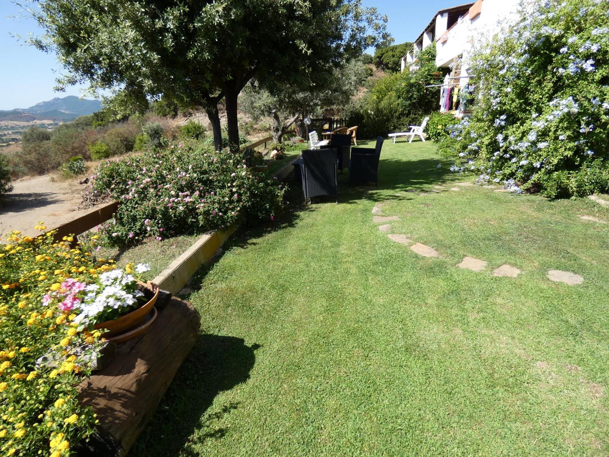 Comino Alto Agriturismo E Appartamenti Siniscola Bagian luar foto